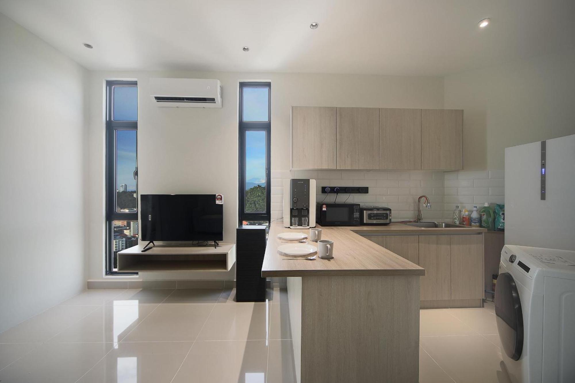 Apartment Tiny Cozy Suite, The Shore, Oceanic Views