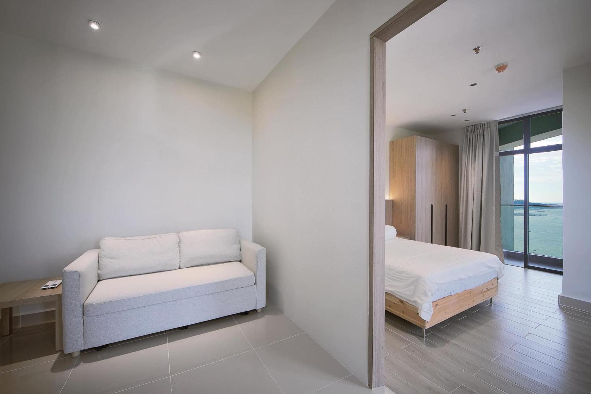 Apartment Tiny Cozy Suite, The Shore, Oceanic Views *