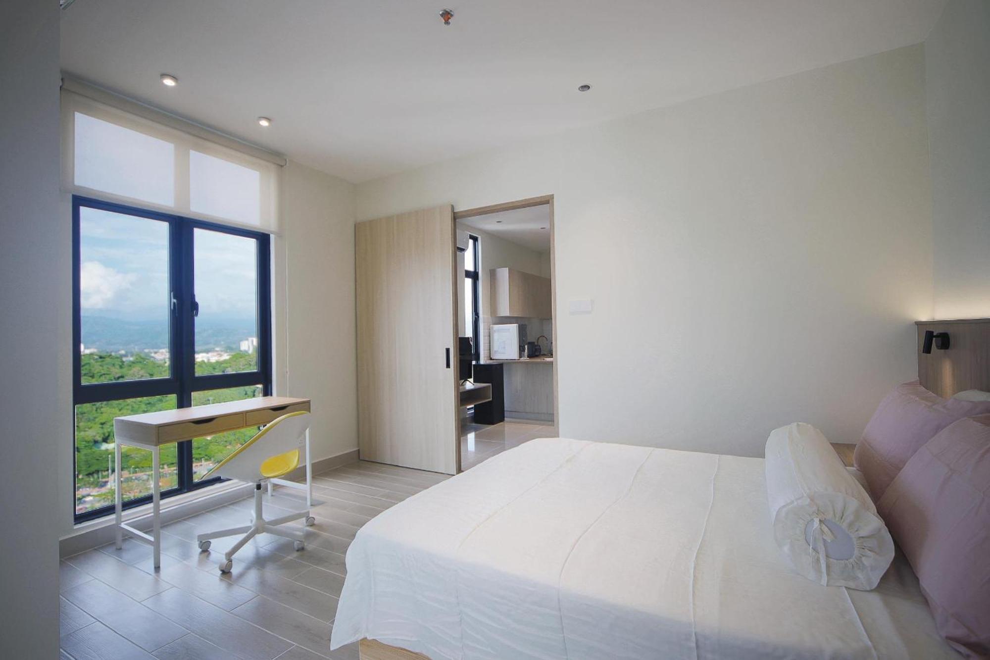 Tiny Cozy Suite, The Shore, Oceanic Views Kota Kinabalu